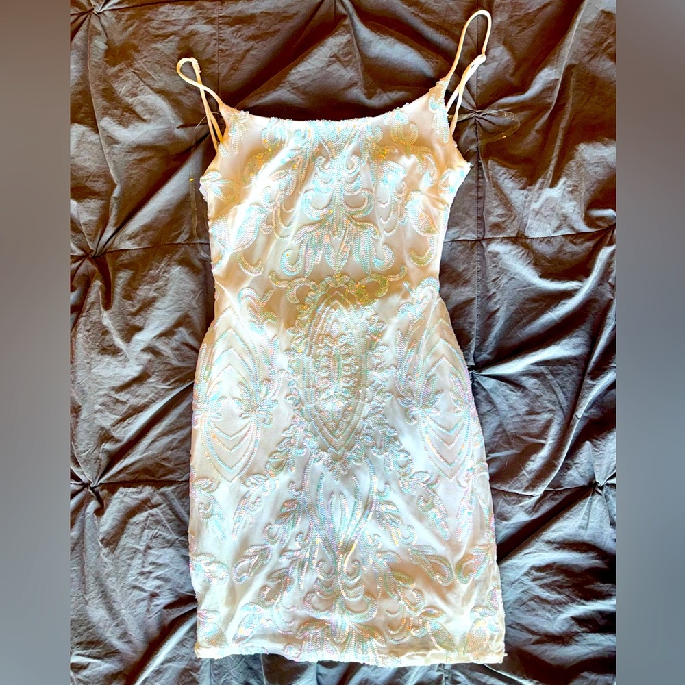 Midnight Doll
Spaghetti Strap Placement Sequin Strappy Back Bodycon Mini Dress